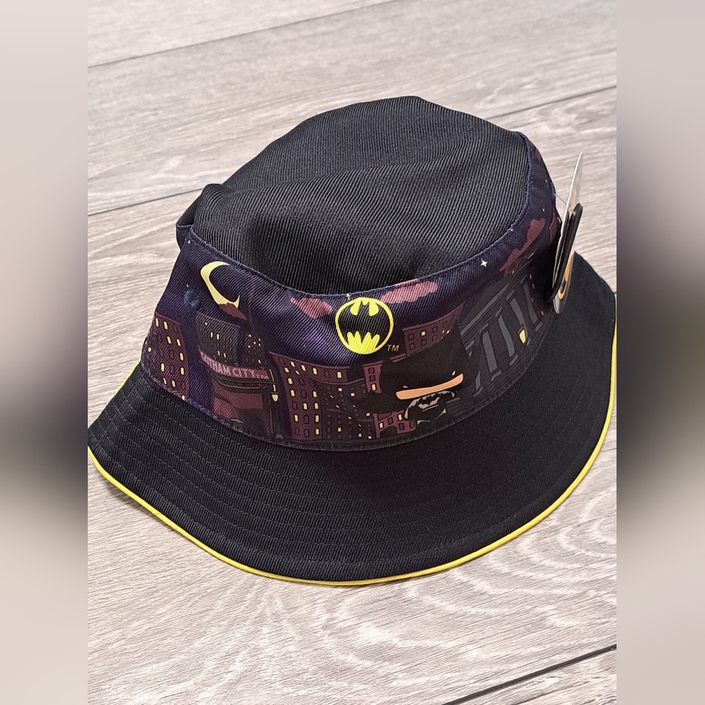 Brand New Batman Kids Bucket Hat - Black and Yellow